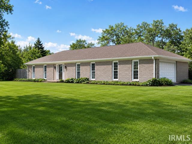 Photo of 1406 N LINCOLNSHIRE Boulevard, Marion, IN 46952 (MLS # 202623714)
