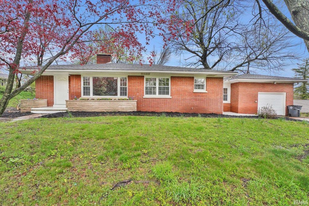 Photo of 2618 Lake Drive, Evansville, IN 47711 (MLS # 202600370)