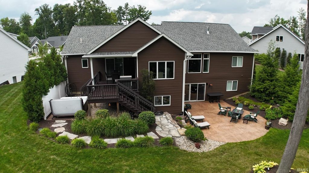 Photo of 14898 Old TImber Pass, Fort Wayne, IN 46845 (MLS # 202607694)