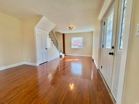 Tiny photo for 140 E Commerce Street, Macy, IN 46951 (MLS # 202606551)