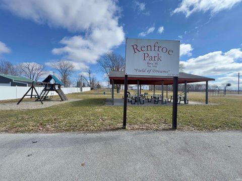 Tiny photo for 140 E Commerce Street, Macy, IN 46951 (MLS # 202606551)