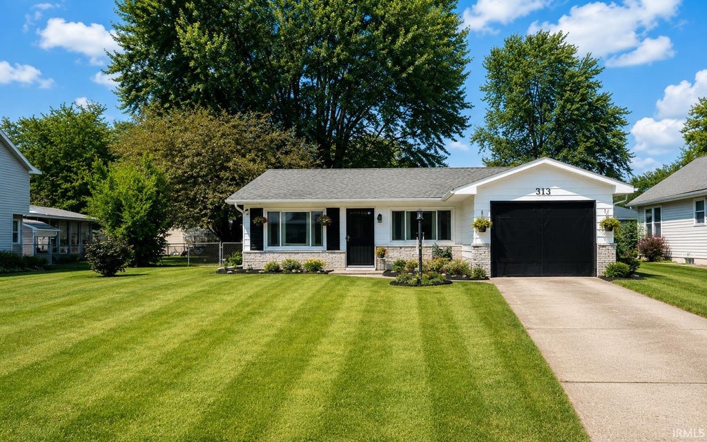 Photo of 313 Sara Drive, New Haven, IN 46774 (MLS # 202633977)