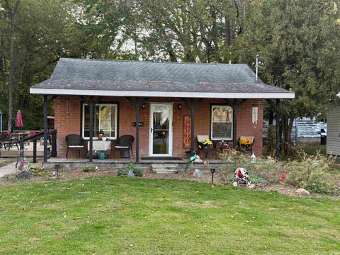 Photo of 1437 Treen Street, Logansport, IN 46947 (MLS # 202644121)
