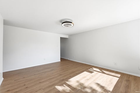 Tiny photo for 8239 Oklahoma Trail, Fort Wayne, IN 46815 (MLS # 202644914)