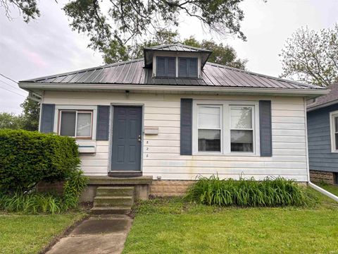 Photo of 826 S 18th Street, Lafayette, IN 47905 (MLS # 202618572)