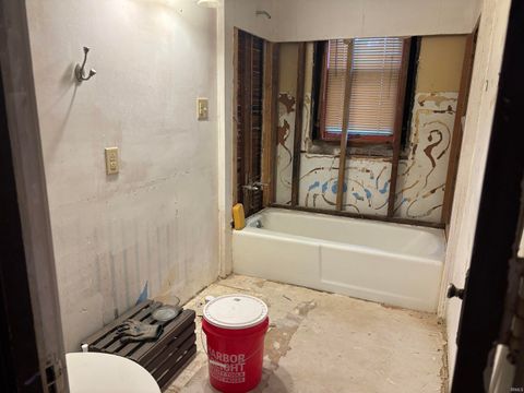 Tiny photo for 826 S 18th Street, Lafayette, IN 47905 (MLS # 202618572)