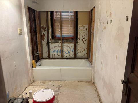 Tiny photo for 826 S 18th Street, Lafayette, IN 47905 (MLS # 202618572)