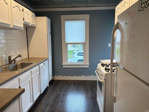 Tiny photo for 826 S 18th Street, Lafayette, IN 47905 (MLS # 202618572)