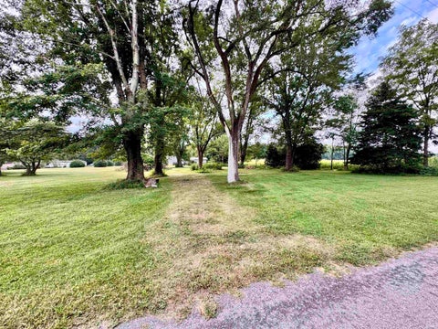 Photo of 1571 W 400 S, Winamac, IN 46996 (MLS # 202637140)