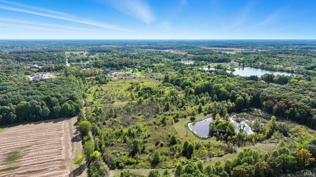 Photo of 9129 Hollopeter Road, Leo, IN 46765 (MLS # 202542110)