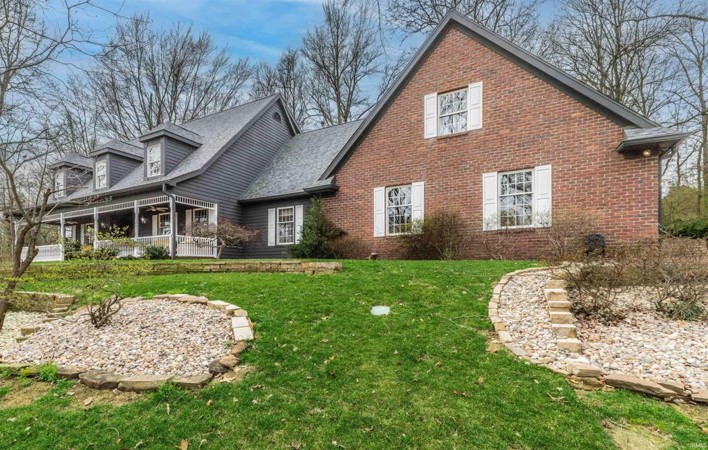 Photo of 10520 Wilmington Drive, Evansville, IN 47725 (MLS # 202608994)