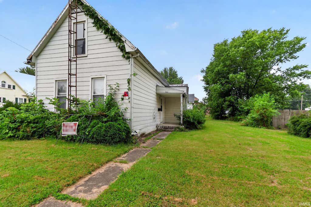 Photo of 554 W North Street, Winchester, IN 47394 (MLS # 202629988)