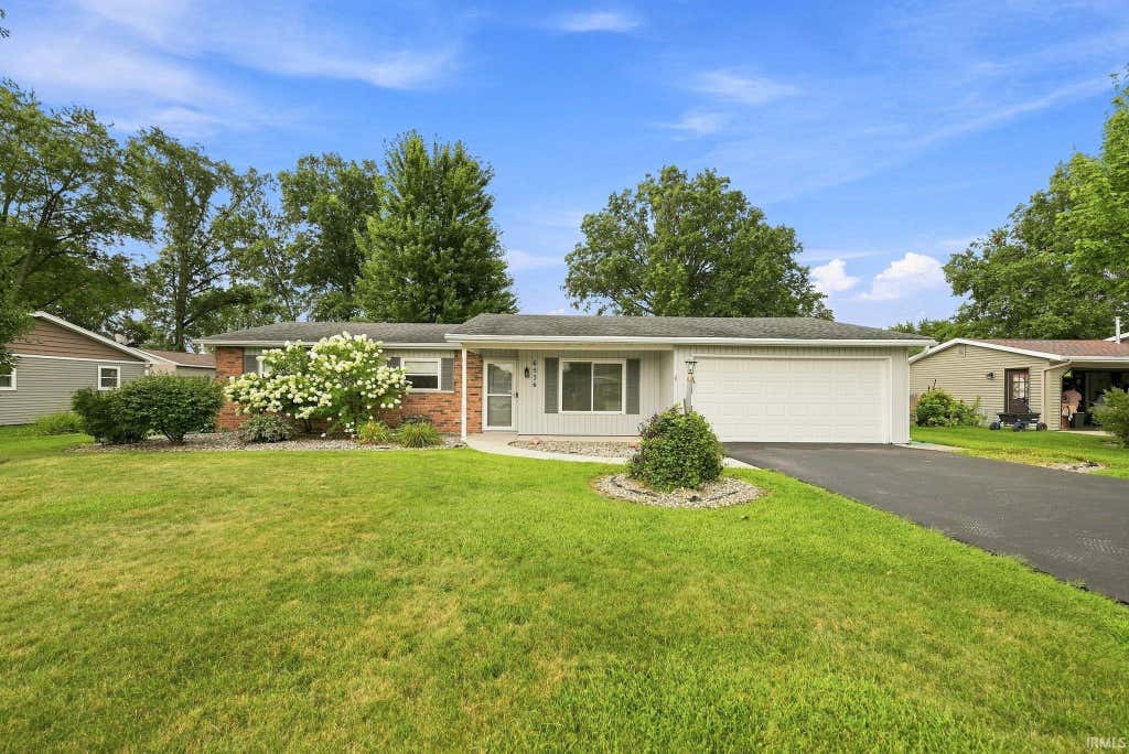 Photo of 6536 Velmar Drive, Fort Wayne, IN 46835 (MLS # 202632896)