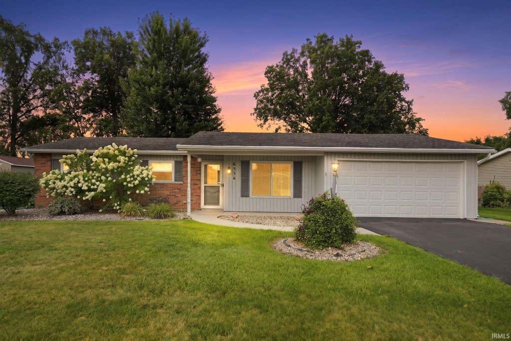 Photo of 6536 Velmar Drive, Fort Wayne, IN 46835 (MLS # 202632896)