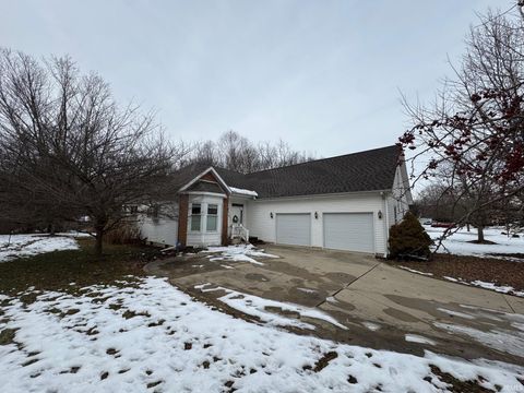 Photo of 1250 Bittersweet Lane, Rochester, IN 46975 (MLS # 202604563)