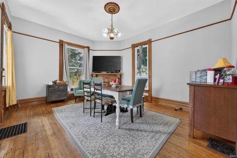 Tiny photo for 925 S Armstrong Street, Kokomo, IN 46902 (MLS # 202628254)