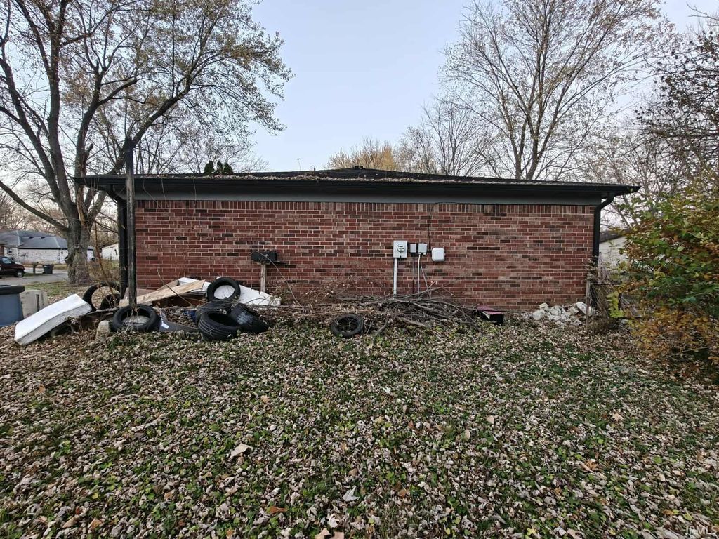 Photo of 3047 Kiowa Court, Indianapolis, IN 46235 (MLS # 202545735)