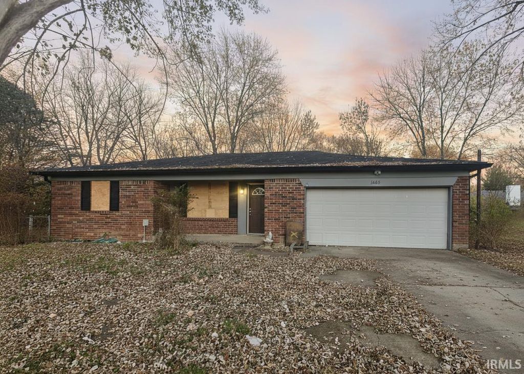 Photo of 3047 Kiowa Court, Indianapolis, IN 46235 (MLS # 202545735)