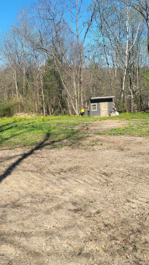 Tiny photo for 2500 S Coalmine Road, Bloomfield, IN 47424 (MLS # 202643896)