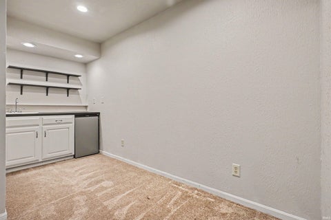 Tiny photo for 51125 Midlothian Court, Granger, IN 46530 (MLS # 202627824)