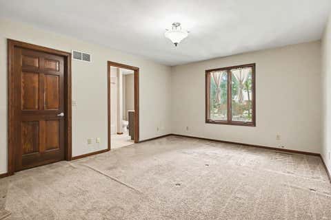 Tiny photo for 51125 Midlothian Court, Granger, IN 46530 (MLS # 202627824)