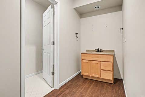 Tiny photo for 51125 Midlothian Court, Granger, IN 46530 (MLS # 202627824)