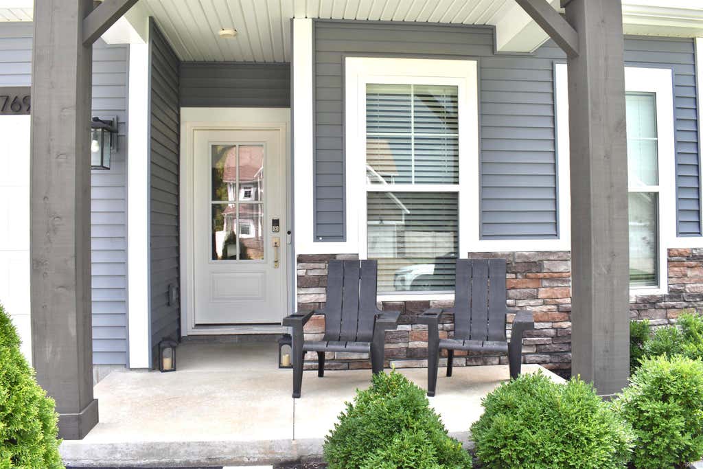 Photo of 9769 Monte Way, Newburgh, IN 47630 (MLS # 202634506)