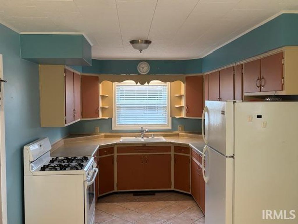 Photo of 705 N Adams Avenue, Fowler, IN 47944 (MLS # 202601622)