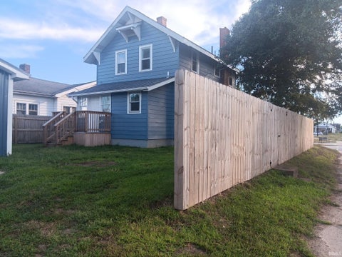 Tiny photo for 1502 Main Street, Vincennes, IN 47591 (MLS # 202635581)