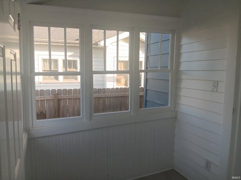 Tiny photo for 1502 Main Street, Vincennes, IN 47591 (MLS # 202635581)