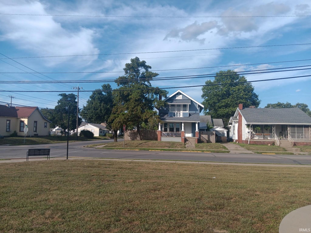 Photo of 1502 Main Street, Vincennes, IN 47591 (MLS # 202635581)
