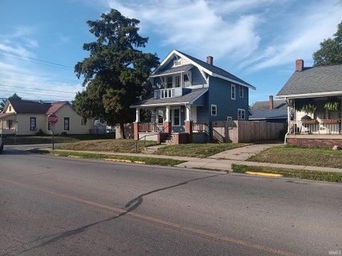 Tiny photo for 1502 Main Street, Vincennes, IN 47591 (MLS # 202635581)