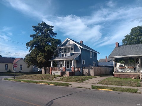Tiny photo for 1502 Main Street, Vincennes, IN 47591 (MLS # 202635581)