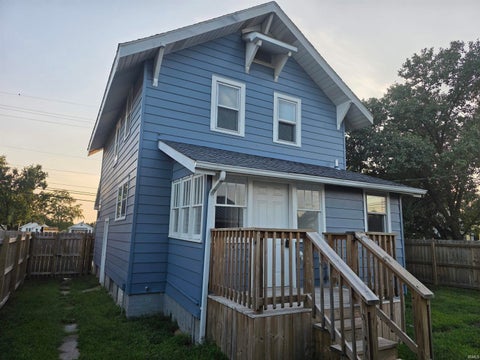 Tiny photo for 1502 Main Street, Vincennes, IN 47591 (MLS # 202635581)