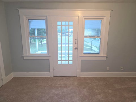 Tiny photo for 1502 Main Street, Vincennes, IN 47591 (MLS # 202635581)