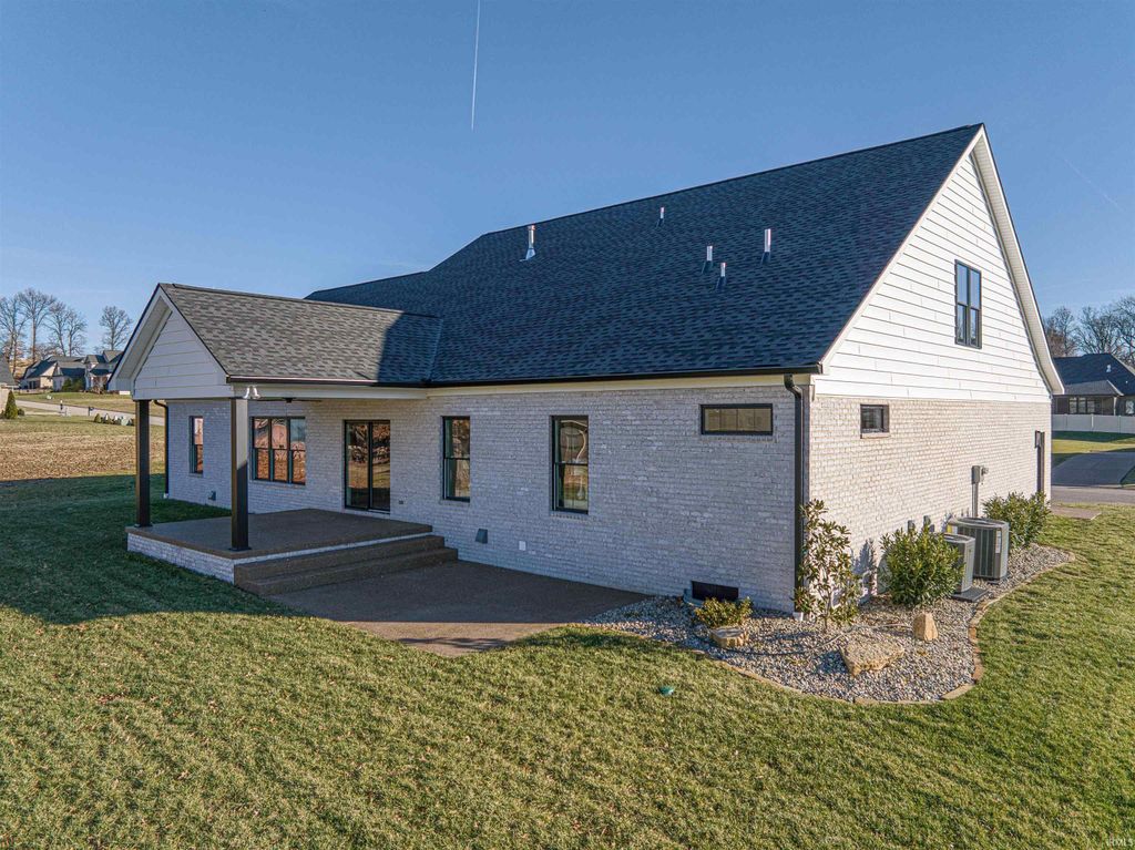 Photo of 8818 Jenkins Drive, Evansville, IN 47725 (MLS # 202549689)