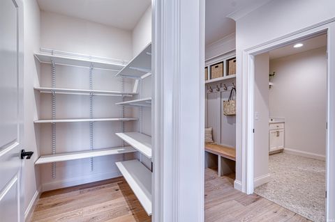 Tiny photo for 8818 Jenkins Drive, Evansville, IN 47725 (MLS # 202549689)