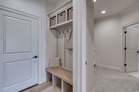 Tiny photo for 8818 Jenkins Drive, Evansville, IN 47725 (MLS # 202549689)