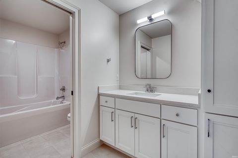 Tiny photo for 8818 Jenkins Drive, Evansville, IN 47725 (MLS # 202549689)