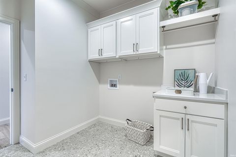 Tiny photo for 8818 Jenkins Drive, Evansville, IN 47725 (MLS # 202549689)