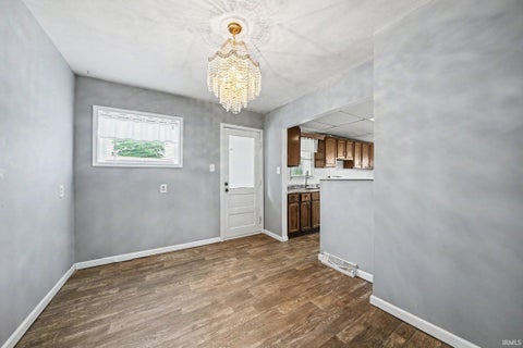 Tiny photo for 138 W Broadway Street, Mishawaka, IN 46545 (MLS # 202622785)