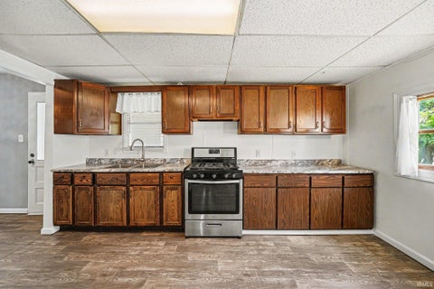 Tiny photo for 138 W Broadway Street, Mishawaka, IN 46545 (MLS # 202622785)