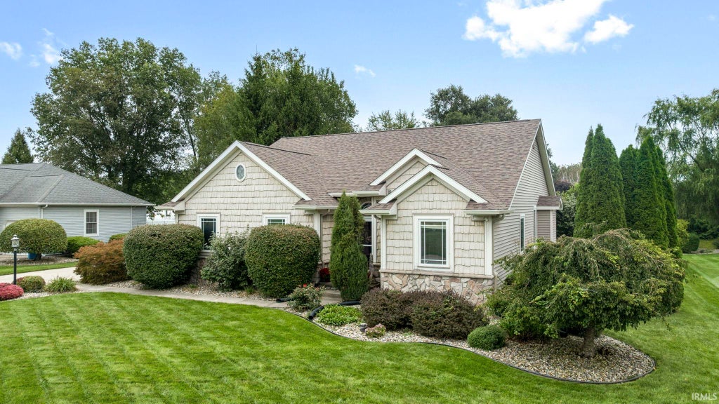 Photo of 53702 Songbird Way, Bristol, IN 46507 (MLS # 202639602)