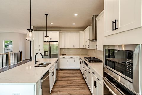 Tiny photo for 4033 Denver Court, Monticello, IN 47960 (MLS # 202542744)