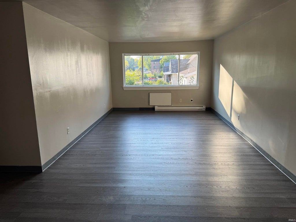 Photo of 801 Princeton Street #202, Elkhart, IN 46516 (MLS # 202642546)