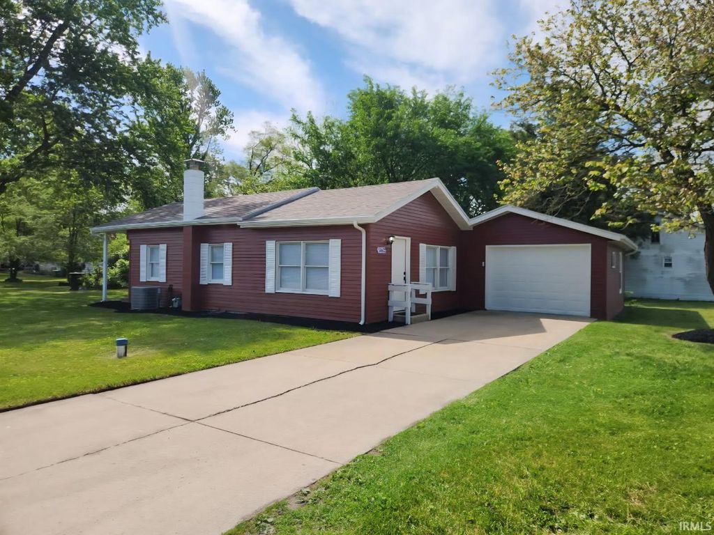 Photo of 51622 Kenilworth Road, South Bend, IN 46637 (MLS # 202620284)