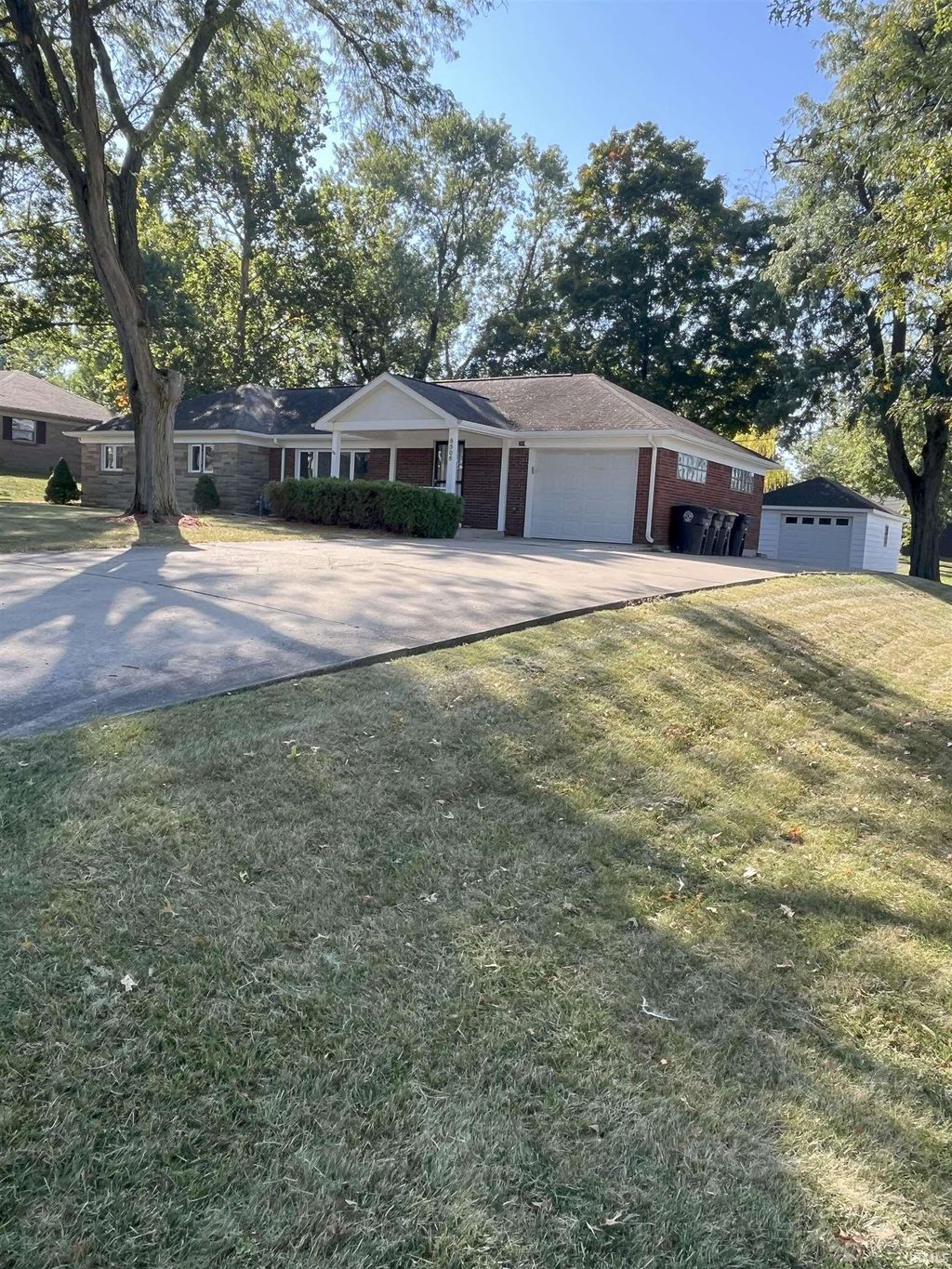 Photo of 5505 Maurane Drive, Fort Wayne, IN 46804 (MLS # 202540396)