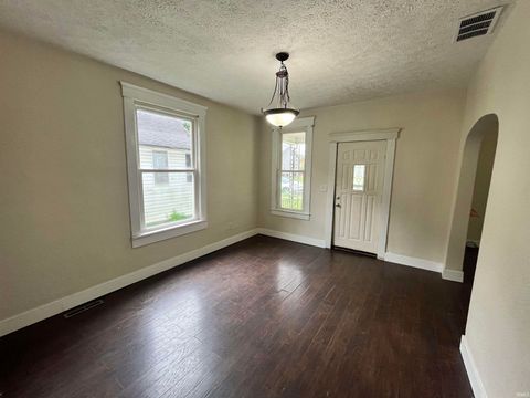 Tiny photo for 563 W 2nd Street, Peru, IN 46970 (MLS # 202628812)