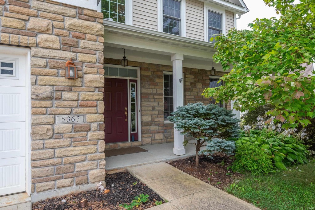 Photo of 5365 W Cobblestone Street, Bloomington, IN 47403 (MLS # 202632784)