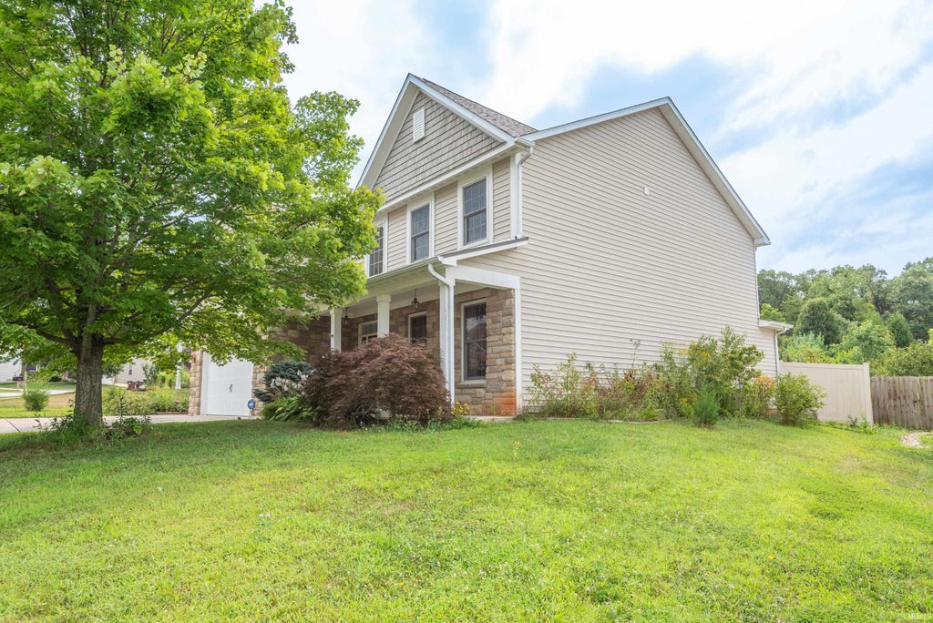 Photo of 5365 W Cobblestone Street, Bloomington, IN 47403 (MLS # 202632784)